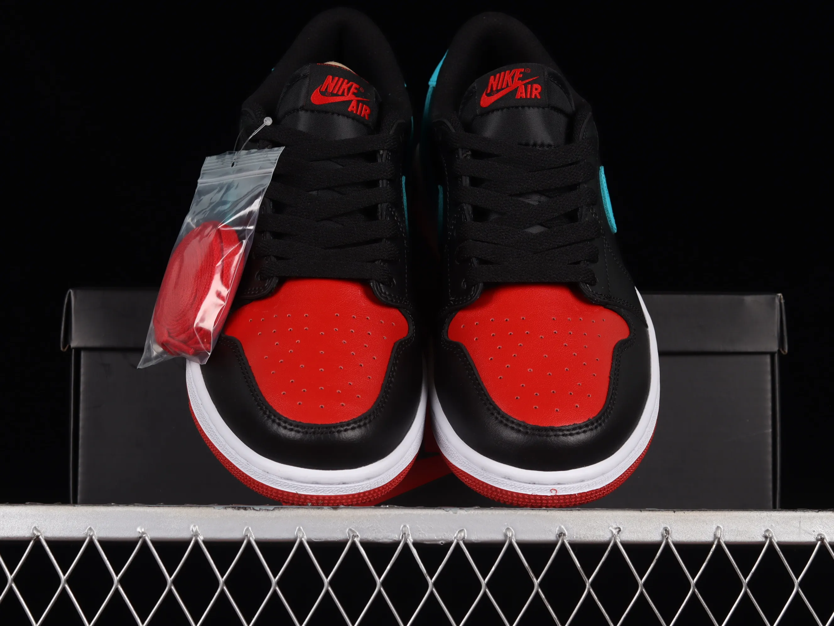All categories Air Jordan Jordan series basketball shoes Air Jordan 1 Low Air Jordan 1 Low OG "UNC To Chicago" AJ1 Joe 1 black blue red low-top basketball shoes CZ0775-046